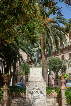 statue of poet Joan Alcover of the balearic islands in Palma.