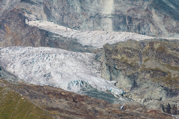 glacier des alpes en train de disparaître à cause du réchauffement climatique - obrazy, fototapety, plakaty