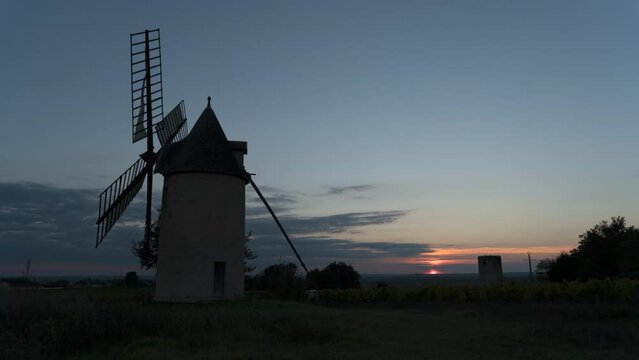 Saint emilion moulin timelapse sunset automne