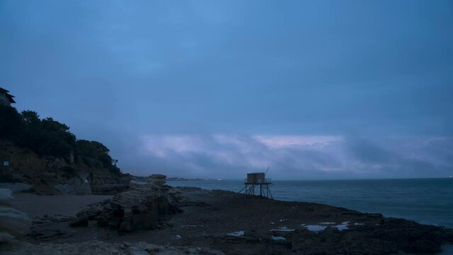fisherman's hut sea ​​side timelapse royan france