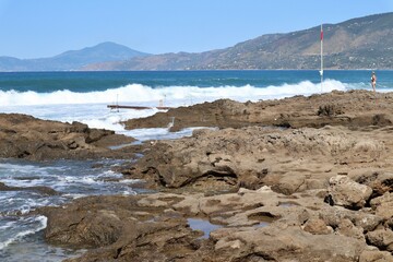 Palinuro - Scogliera del Lido San Pietro con mare mosso