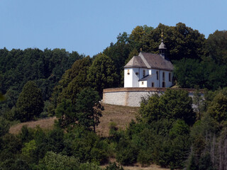 Fototapeta na wymiar Sankt Georg Kapelle in Gunzendorf
