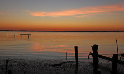 Fototapeta premium Il tramonto del lago di Massaciuccoli