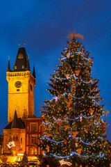 Fototapeta na wymiar Christmas tree on Old Town Square in Prague, Czech Republic