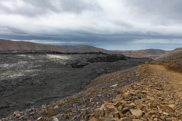 Ein beeindruckendes Foto vom Lavastrom am Fagradalsfjall in Island