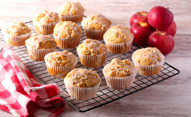 Apple streusel topping cakes