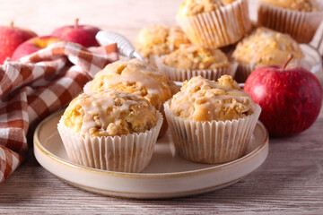 Apple streusel topping cakes