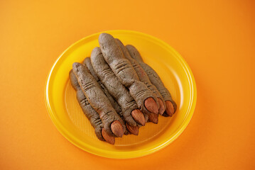 Sweet and scary Halloween cookies for kids