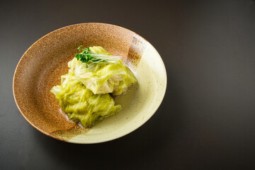 寒い時期には本当にうれしい、熱々のロールキャベツを召し上がれ