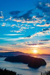 深山砲台跡展望台から見る淡路島へ沈む夕日