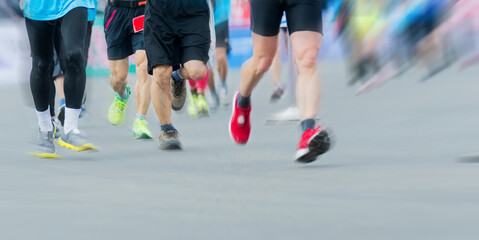 marathon runners