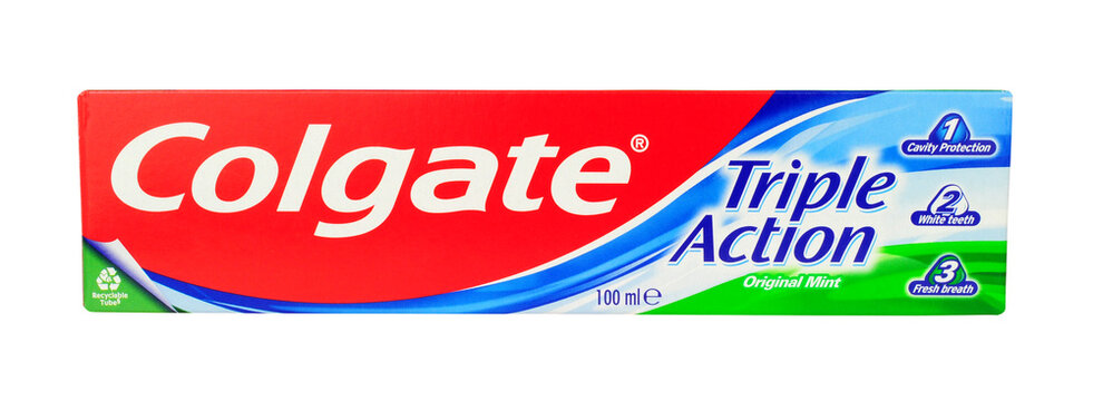 Colgate triple action original mint flavour toothpaste in a 100ml pack