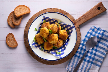 Vegan meatballs made with chickpeas and flour. Traditional vegan tapas from the north of Spain.
