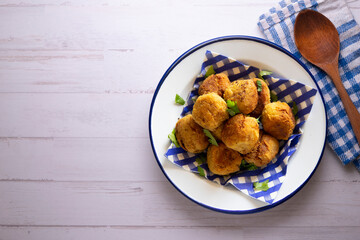 Vegan meatballs made with chickpeas and flour. Traditional vegan tapas from the north of Spain.