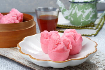 Kue mangkok or kue apem.steamed cupcakes or Fa Gao are special cakes during Chinese New Year celebrations.
 Fa Gao is believed to be a fortune cake.