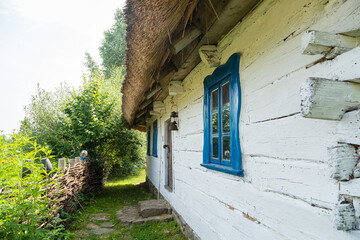 Stara chata drewniana