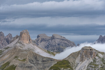 geyser, water, nature, landscape, sky, steam, mountain, geothermal, new zealand, volcano, eruption, yellowstone, volcanic, travel, rotorua, hot, tourism, park, mountains, iceland, clouds, cloud, crate