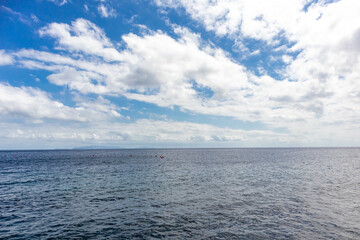 Obraz premium Urlaubsfeeling auf den wunderschönen Atlantikinsel Madeira bei Santa Cruz - Portugal