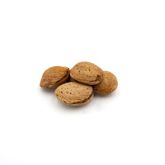 Raw almond with peel