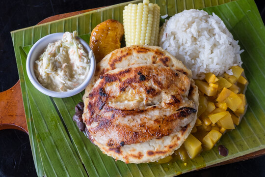 Casado, un plato t&iacute;pico de Costa Rica
