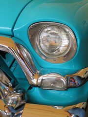 Fototapeta premium classic antique car headlight