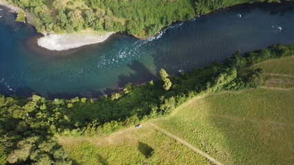 vistas asombrosas campo sur de chile trigo rio bueno orilla aguas cristalinas