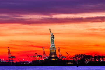 The statue of liberty and Manhattan, New York City