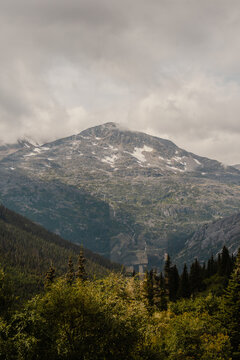 Paysage de Skagway &agrave; bord d'un train vieux de 100 ans