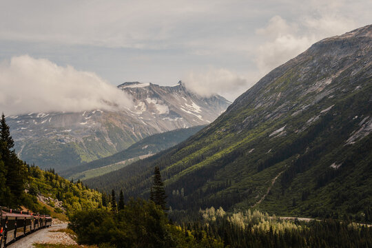 Paysage de Skagway &agrave; bord d'un train vieux de 100 ans