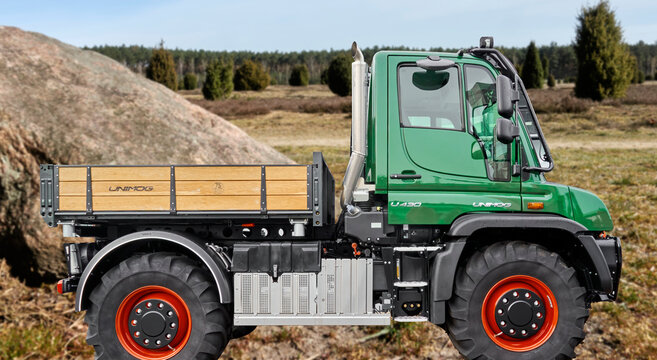Unimog U 430 off-road truck for use in difficult and inaccessible terrain, Hannover, Germany, September 24, 2022
