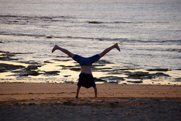 Pirouette face à la mer © Clemence Béhier