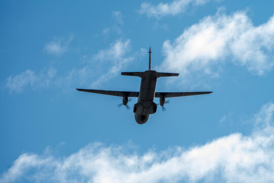 Avi&oacute;n 