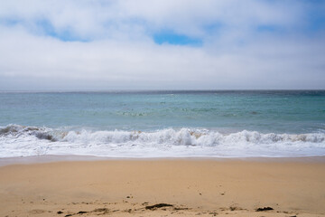 Fototapeta na wymiar Sandy beach and ocean background