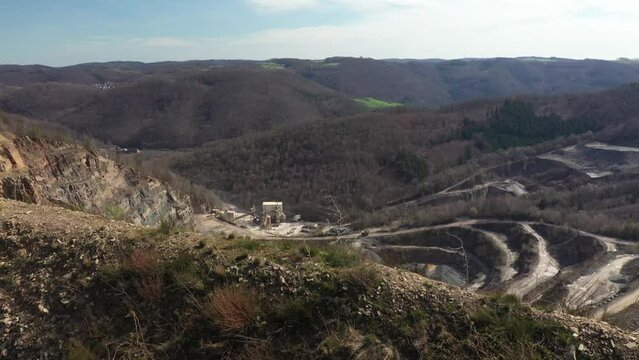 Steinbruch Lasbeck - zwischen Iserlohn, Letmathe, Hohenlimburg, Nachrodt im Sauerland