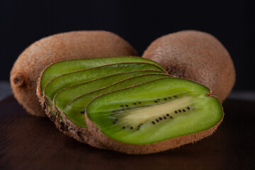 Kiwi slices