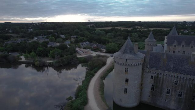 lake and clouds - golf du morbihan