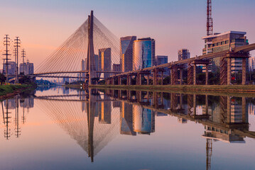 Obraz premium Octavio Frias de Oliveira Bridge in Sao Paulo is the Landmark of the City