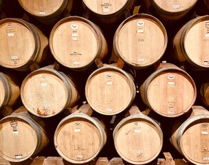BARRICAS DE VINO