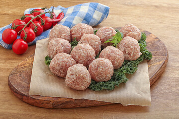 Raw pork meatball for cooking