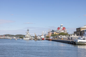 Fototapeta premium Gothenburg harbor - Lilla Bommen with traffic and activity - cranes and ships/boats, Sweden,Scandinavia,Europe