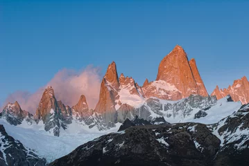 Küchenrückwand glas motiv Cerro Torre Patagonien, Mount Fitzroy, Mount Torre und Poincenot bei Sonnenaufgang, Nationalpark Los Glaciares