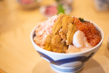 海鮮丼