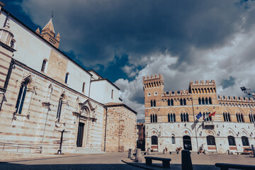 Fototapeta premium Beautiful view of Tuscany landscape and landmarks. Summer in Italy