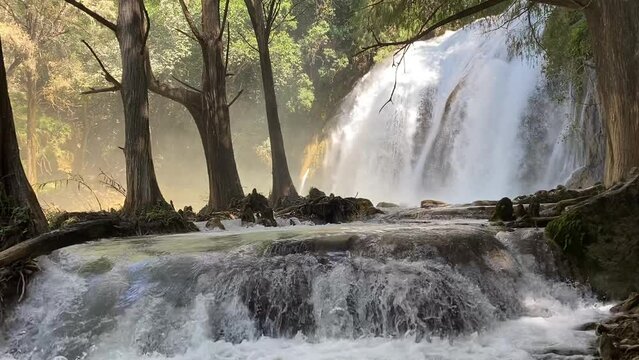 cascada chiflon y velo de novia en chiapas 