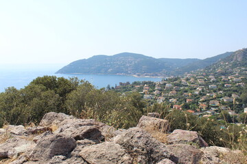 Vacances en France 2022 en montagne, au bord de la mer