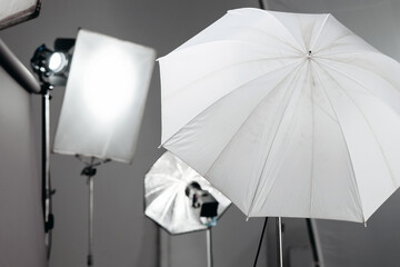 studio lighting, lighting equipment on the set close up