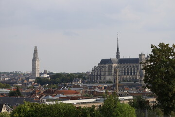 Fototapeta na wymiar Vue d'ensemble de la ville, ville de Amiens, département de la Somme, France