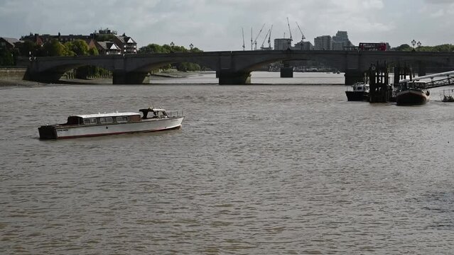 View towards Putney Bridge and Wandsworth in September, London, United Kingdom