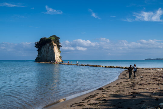 見附島