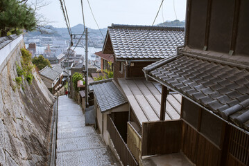 広島県・尾道市　坂道と古い街並み　Stone stairs and old houses in Onomichi City, Hiroshima, Japan